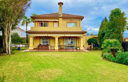 House - Detached Villa - Resale - Estepona - Atalaya