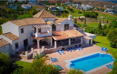 House - Detached Villa - Resale - Estepona - Cancelada