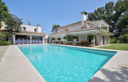 House - Detached Villa - Resale - Estepona - Costalita