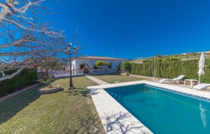 House - Detached Villa - Resale - Estepona - El Padron