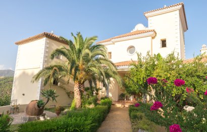 House - Detached Villa - Resale - Estepona - Estepona Centro