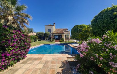 House - Detached Villa - Resale - Estepona - Estepona Centro