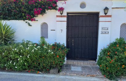 House - Detached Villa - Resale - Estepona - Estepona Centro