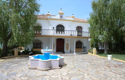 House - Detached Villa - Resale - Estepona - Estepona Centro