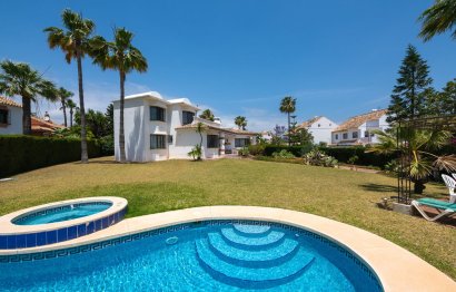 House - Detached Villa - Resale - Estepona - Estepona Centro