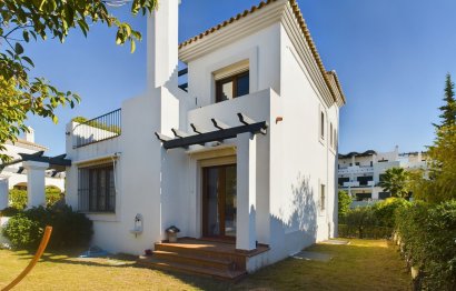 House - Detached Villa - Resale - Estepona - Estepona Centro