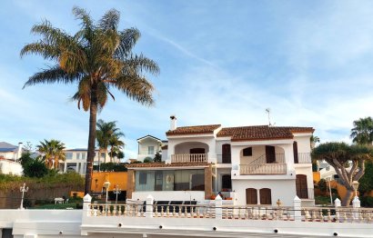 House - Detached Villa - Resale - Estepona - Estepona Centro