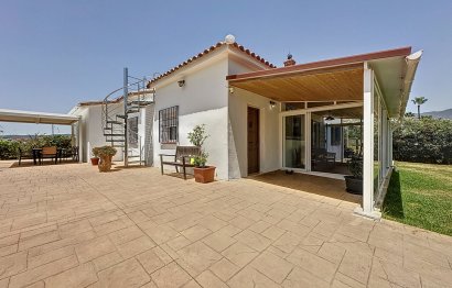 House - Detached Villa - Resale - Estepona - Estepona Centro