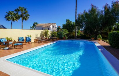 House - Detached Villa - Resale - Estepona - Estepona Centro