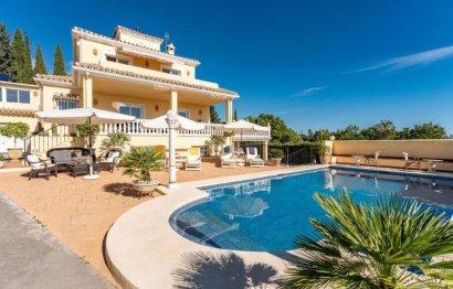 House - Detached Villa - Resale - Estepona - Estepona Centro