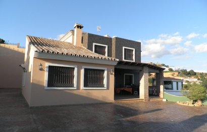 House - Detached Villa - Resale - Estepona - Estepona Centro