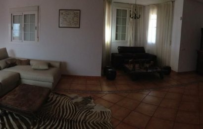 House - Detached Villa - Resale - Estepona - New Golden Mile