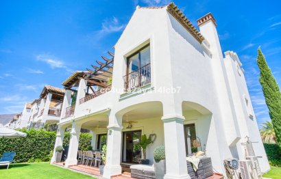 House - Detached Villa - Resale -
            Estepona - RSF-62541