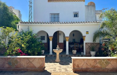 House - Detached Villa - Resale - Manilva -
                Manilva Centro