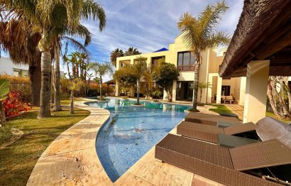 House - Detached Villa - Resale - Marbella - Bahía de Marbella