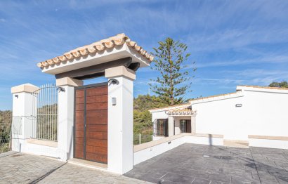 House - Detached Villa - Resale - Marbella - El Rosario