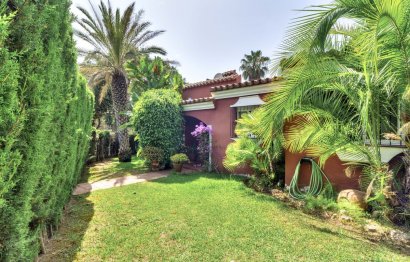 House - Detached Villa - Resale - Marbella - El Rosario