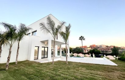 House - Detached Villa - Resale - Marbella - Elviria