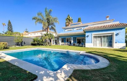 House - Detached Villa - Resale - Marbella - Guadalmina Baja