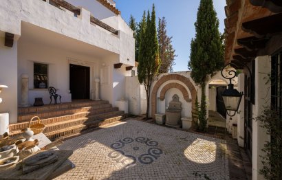 House - Detached Villa - Resale - Marbella - Guadalmina Baja