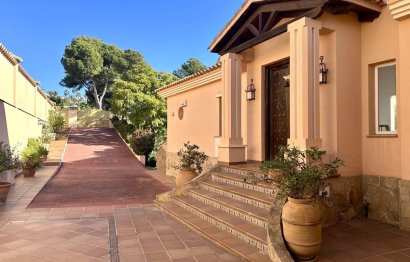 House - Detached Villa - Resale - Marbella - Hacienda Las Chapas