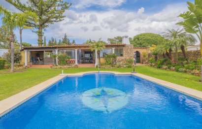 House - Detached Villa - Resale - Marbella - Las Chapas