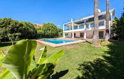 House - Detached Villa - Resale - Marbella - Nueva Andalucia