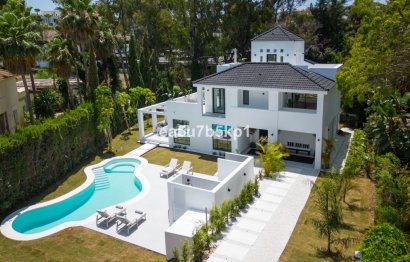 House - Detached Villa - Resale - Marbella - Nueva Andalucia