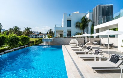 House - Detached Villa - Resale - Marbella - Nueva Andalucia