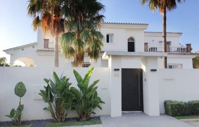 House - Detached Villa - Resale - Marbella - Nueva Andalucia