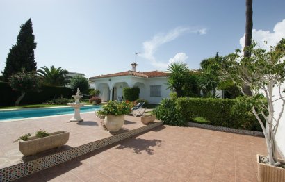 House - Detached Villa - Resale - Marbella - Nueva Andalucia