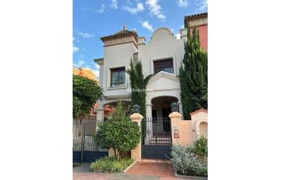 House - Detached Villa - Resale - Marbella - Puerto Banús