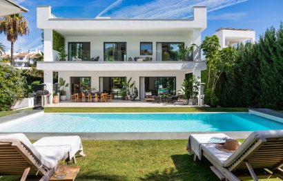 House - Detached Villa - Resale - Marbella - Puerto Banús