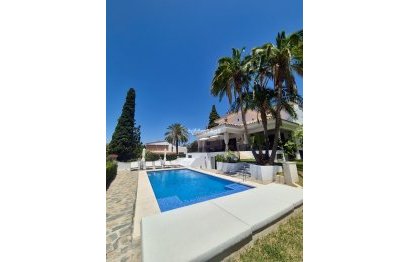 House - Detached Villa - Resale -
            Marbella - RSF-17292