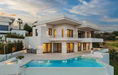 House - Detached Villa - Reventa - Estepona - Estepona Centro