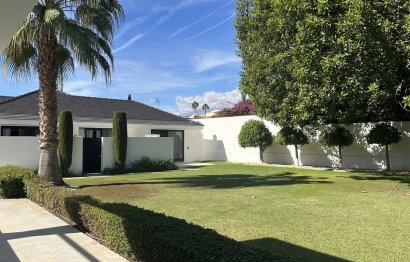 House - Detached Villa - Reventa - Marbella - Guadalmina Baja