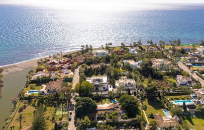 House - Detached Villa - Reventa - Marbella - Guadalmina Baja