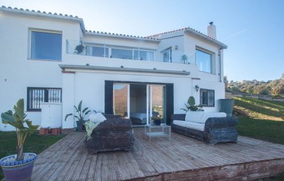 House - Finca - Cortijo - Resale - Casares - Casares Centro