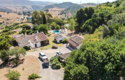 House - Finca - Cortijo - Resale - Casares - Casares Centro