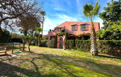 House - Finca - Cortijo - Resale - Estepona - Estepona Centro