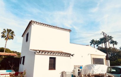 House - Finca - Cortijo - Resale - Estepona - Estepona Centro