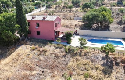 House - Finca - Cortijo - Resale - Estepona - Estepona Centro