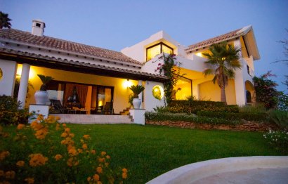 House - Resale - Marbella -
                Marbella