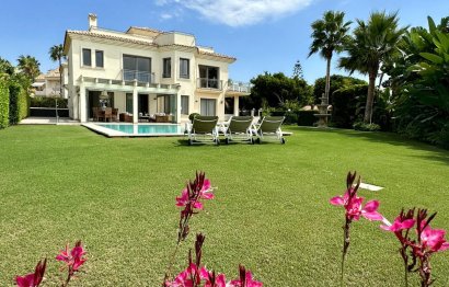 House - Resale - Marbella -
                Marbella