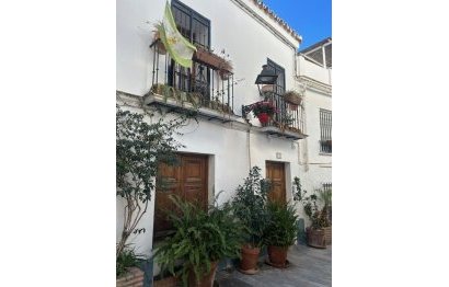 House - Resale - Marbella -
                Marbella