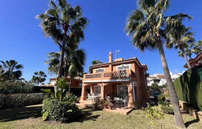 House - Semi-Detached House - Resale - Estepona - Atalaya