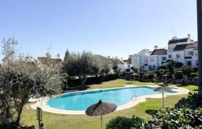 House - Semi-Detached House - Resale - Estepona -
                Bel Air