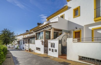 House - Semi-Detached House - Resale - Estepona - Estepona Centro