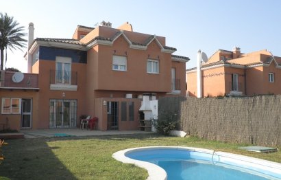 House - Semi-Detached House - Resale - Estepona - Estepona Centro