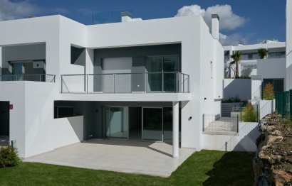 House - Semi-Detached House - Resale - Marbella - Guadalmina Alta